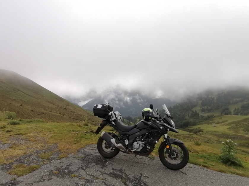moto, valle, niebla, Le Tramassel, Hautacam, 
